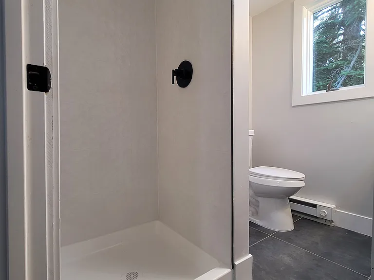420 Crescent Ave #R2 — Photo 9