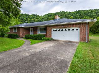 11538 Derricks Creek Rd, Charleston, WV 25320