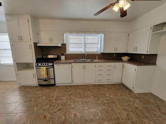 3rd image of 1401 Josephine St