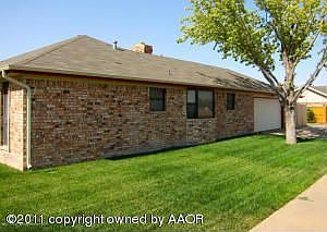 2nd image of 1033 Santa Fe Trl