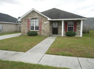 7630 Vincent Rd, New Orleans, LA 70128