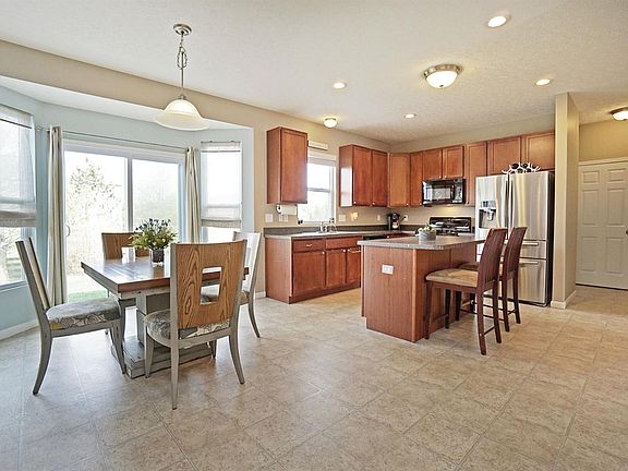 3rd image of 7347 Hansen Ct