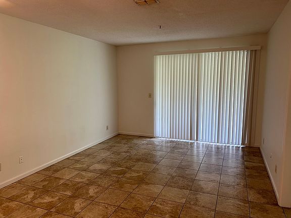 5th image of 200 Sandestin Ln APT 1411