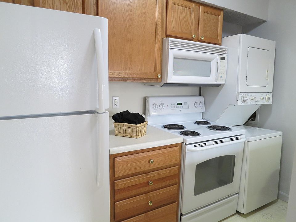 1st image of 9071 W Swan Cir