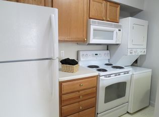 9071 W Swan Cir, Saint Louis, MO 63144