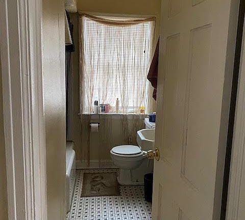 4th image of 4267 N Teutonia Ave