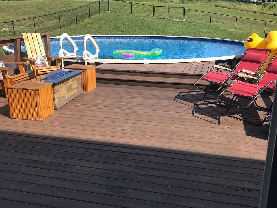 30' Pool attach. to deck!