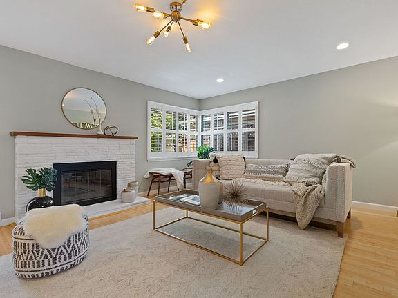 5th image of 854 Willow Glen Way