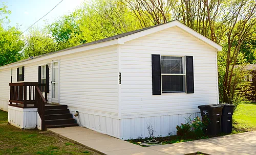 4228 Satellite Dr Photo 1