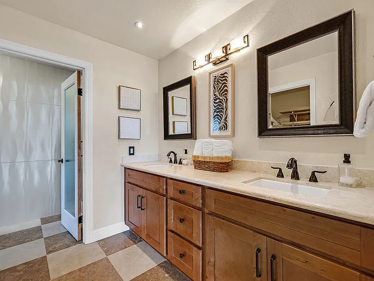 308 Panorama Ct — Photo 26