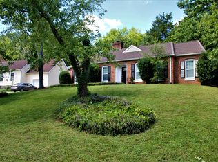 9107 Joyce Kilmer Dr, Charlotte, NC 28213