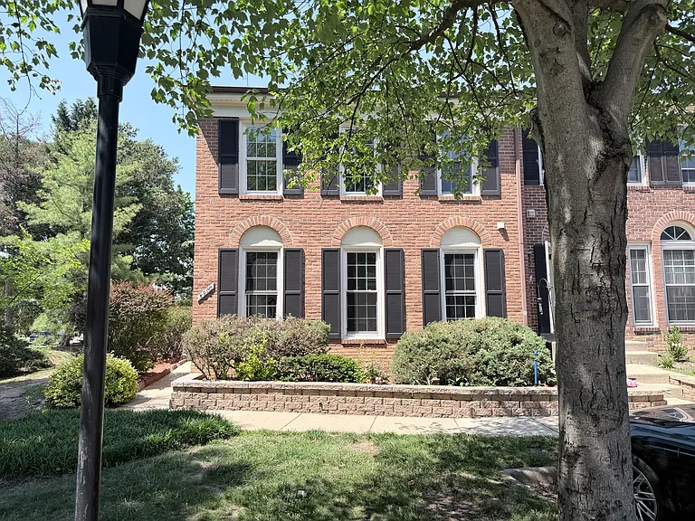 5900 Parenham Way — Photo 41