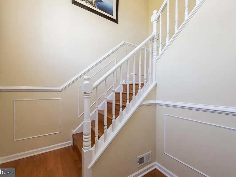 19 Patriot Ct — Photo 9