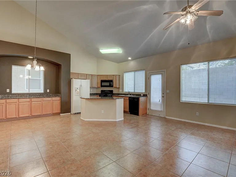 9540 Gibbon Ave — Photo 8