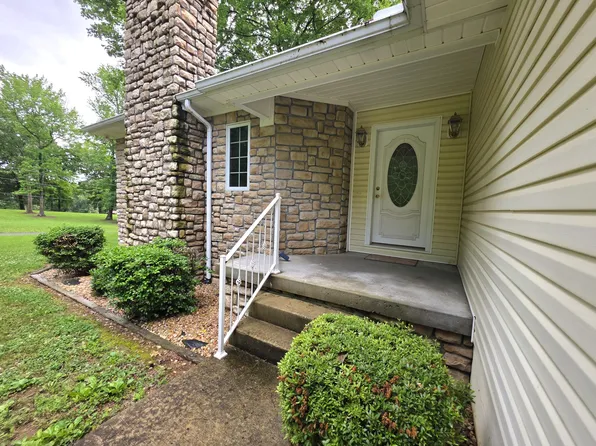 85 Boone Dr, Cadiz, KY 42211