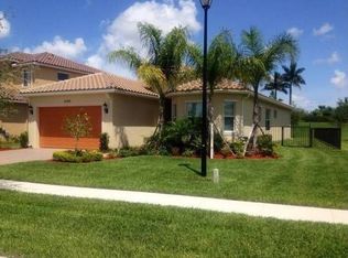 2120 Belcara Ct, Royal Palm Beach, FL 33411