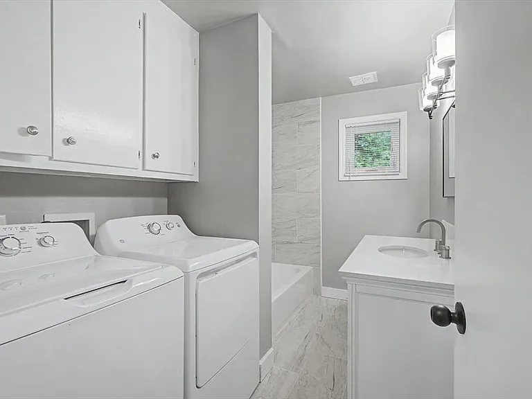 2430 Coosawattee Dr NE #B — Photo 17