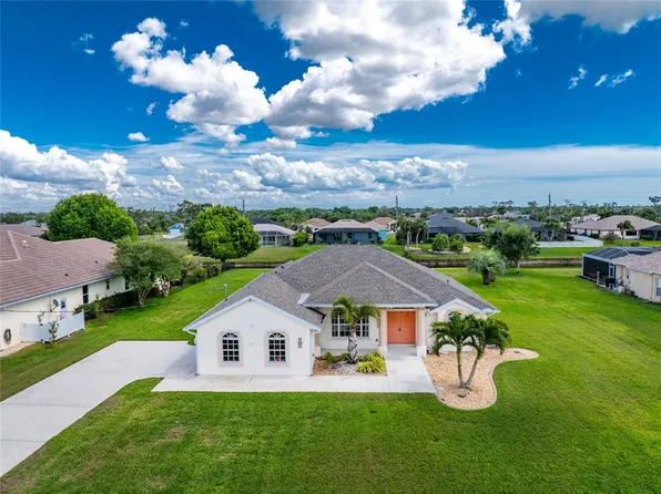 438 Boundary Blvd, Rotonda West, FL 33947