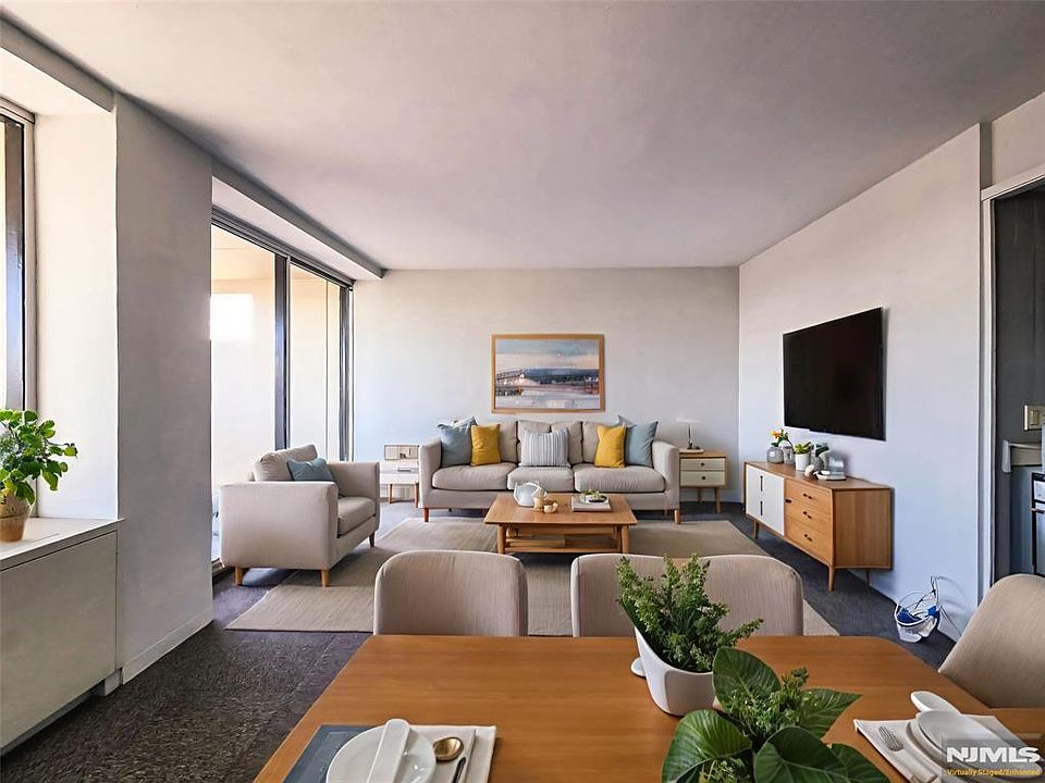 1st image of 1 Horizon Rd APT 811