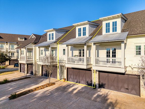 3rd image of 4375 Bahia Ln