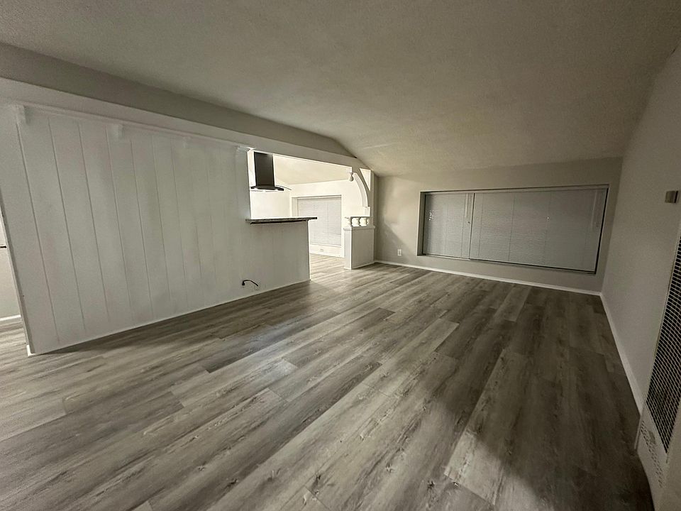 1st image of 20336 Cohasset St APT 24