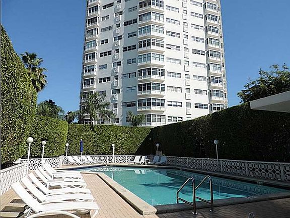 4th image of 1881 Washington Ave APT 8D