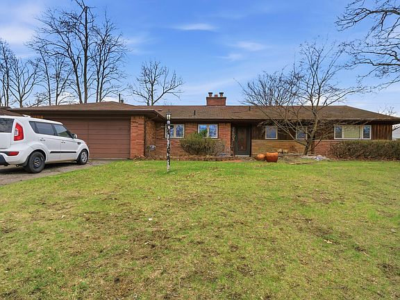 2nd image of 22903 N Bellwood Dr
