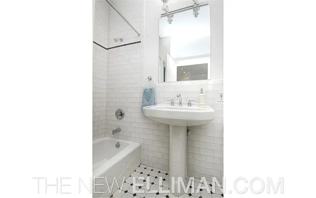 Sold by Douglas Elliman | media 18