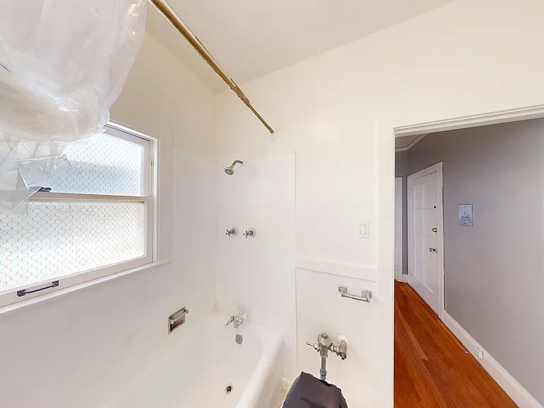 607 Beacon St — Photo 15