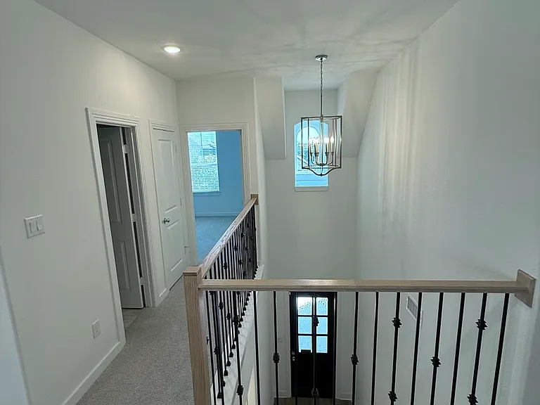 1712 Homestead Way — Photo 23