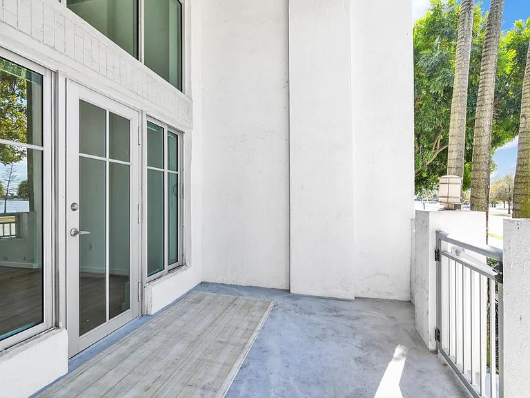 300 S Australian Ave #125 — Photo 19