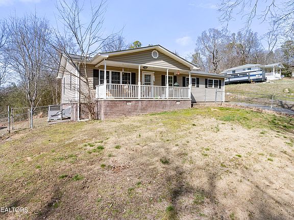 4th image of 139 Burley Dr NW