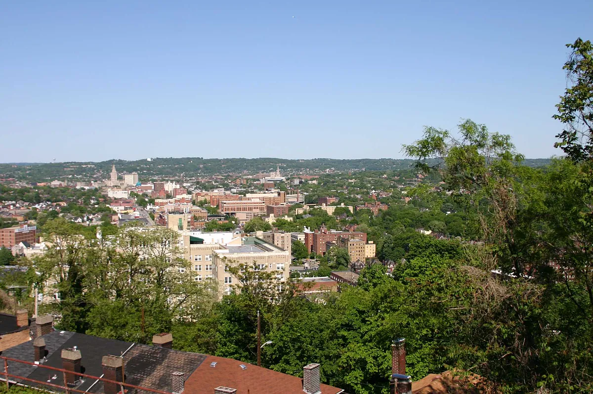 Building Photo - 3408 Iowa St