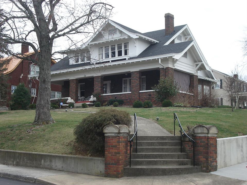1st image of 309 E Pike St