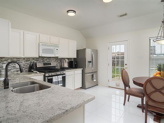 2nd image of 5806 Landon Creek Ln