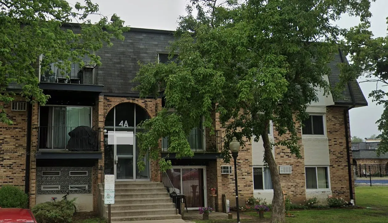 2 bed, 900 sqft, $1,755 — Photo 1