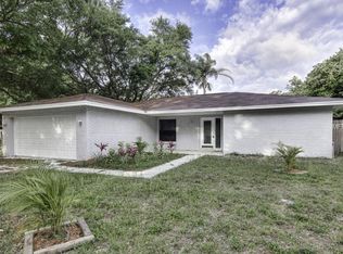 17502 Fallowfield Dr, Lutz, FL 33549