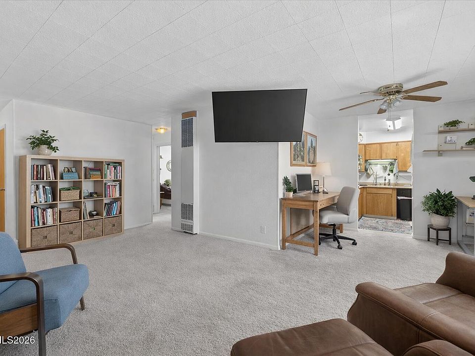 1st image of 1945 4th St APT 3