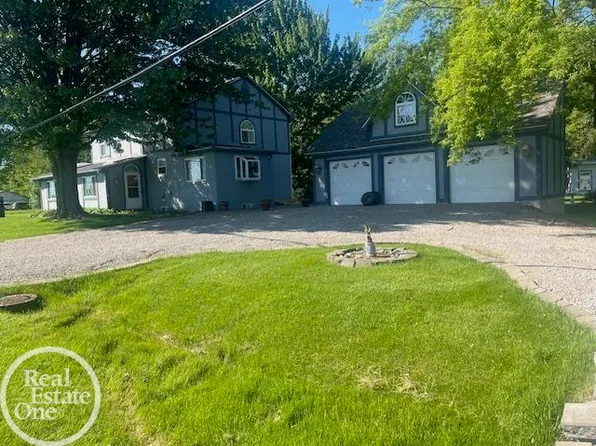 9134 Dixie Hwy, Ira, MI 48023