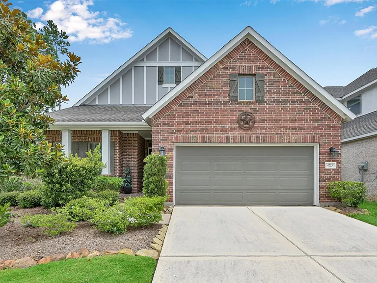 4205 Grand Oaks Wind — Photo 1