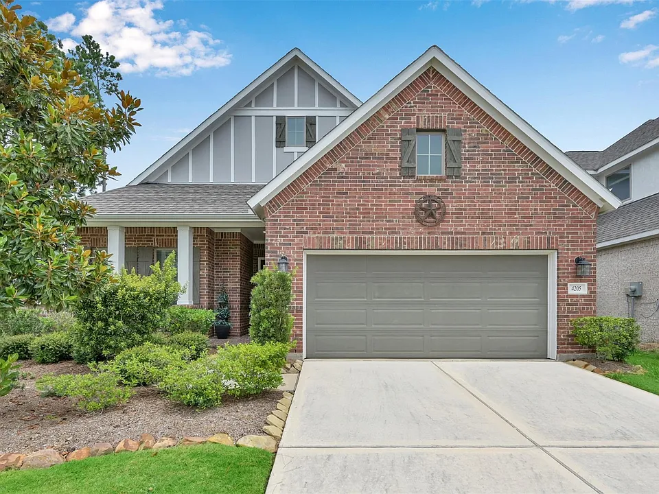 4205 Grand Oaks Wind