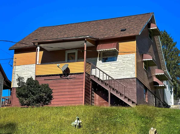 769 Traction Ave, Monongah, WV 26554
