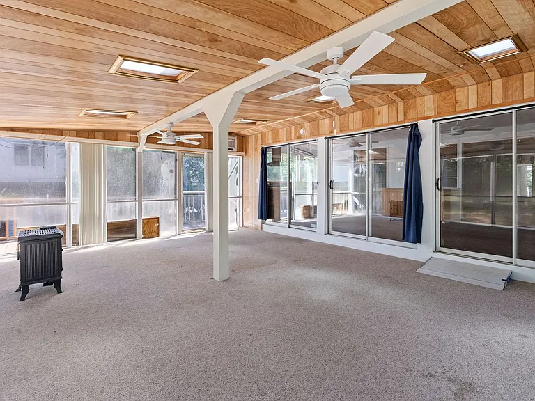 2250 Myrtle Ave — Photo 35
