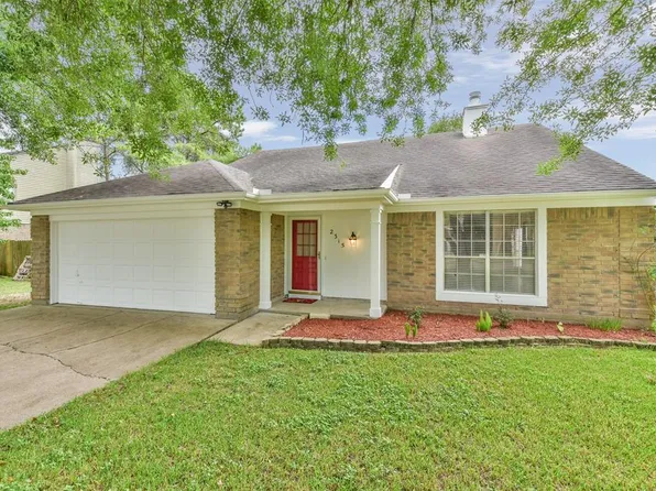 2315 Cunningham Dr, Pearland, TX 77581