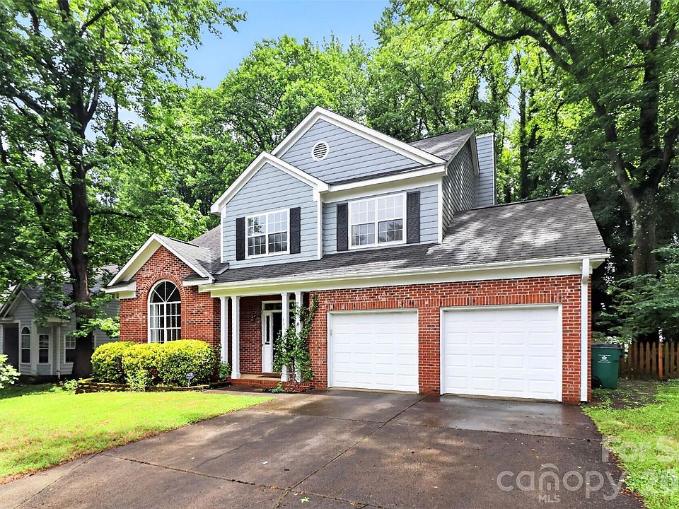 1st image of 3600 Briarthorne Dr