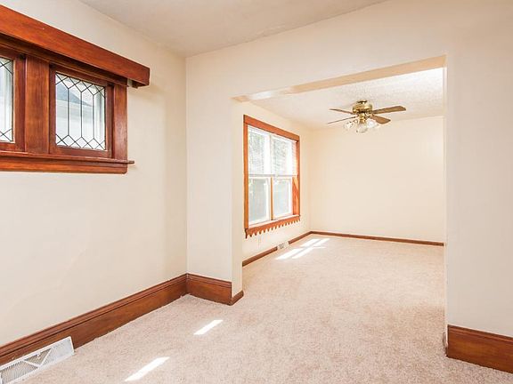 5th image of 2627 Humboldt Ave N