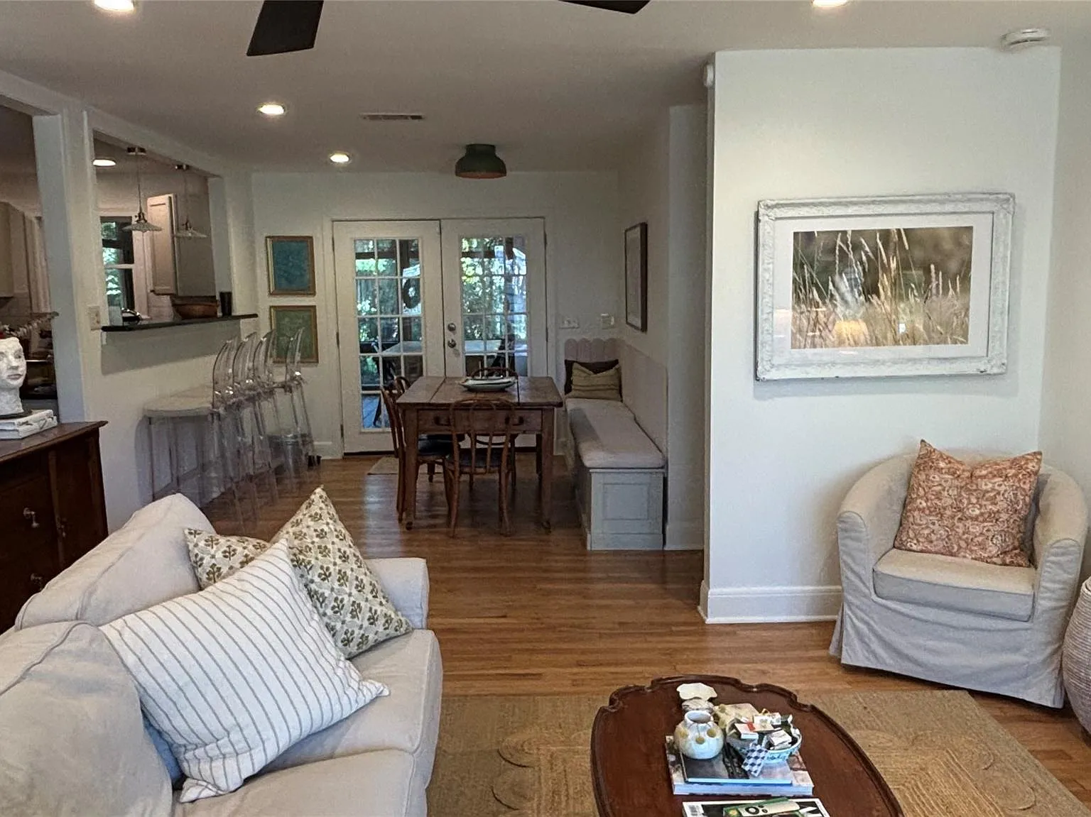 2 bed, 1.0 bath, 1100 sqft, $3,795 — Photo 2