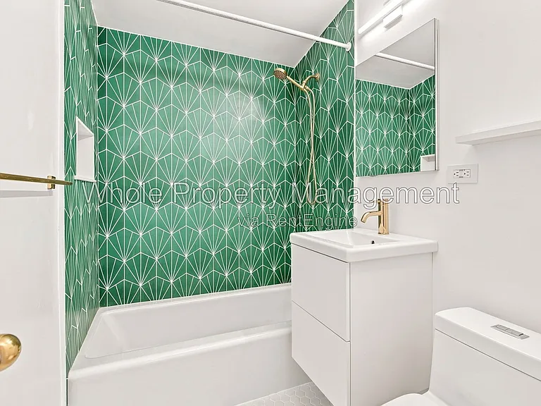 2300 S Newton St — Photo 16