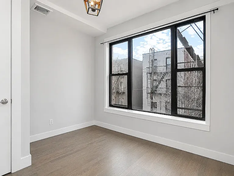 486 Harman St #2H — Photo 3
