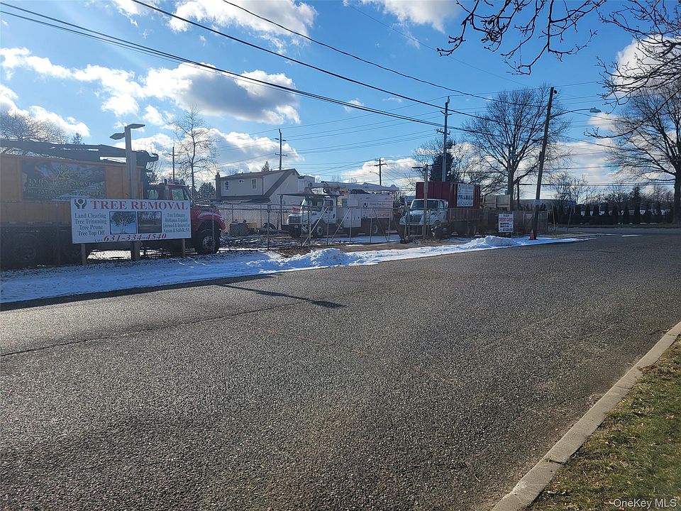 2nd image of 1699 5th Avenue